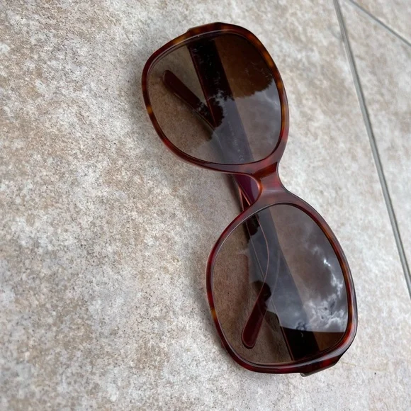 Burberry Havana Gradient SunglassesB 4108 3292/13 display picture 3